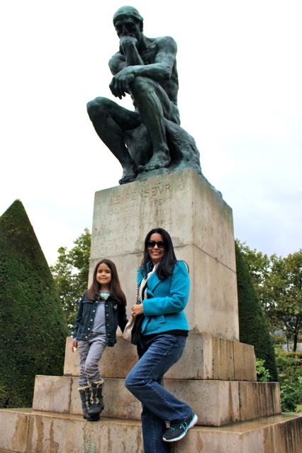 Mia and I in front of Rodin's "The Thinker"