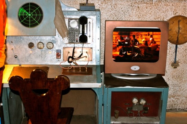 Santa's radar and elf cam!