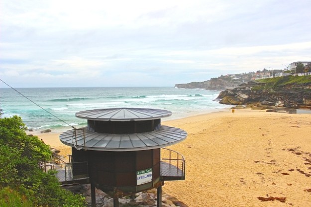 A lifeguard stand at the end of our coastal walk. We were running out of daylight, so decided to take a bus back to the city after this stop.